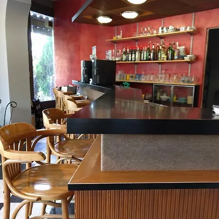 Logis La Cremaillere Hotel